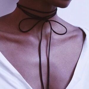 NWT💕Vegan Leather Choker Boho Dainty Necklace